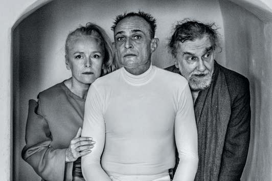 VÌSTNÍK 8/2020 19 KAFKOVSKÉ SLZY SKRZE SMÍCH Egon Tobiáš: Malý stvoøitel/der kleine Fratz, režie: Jan Nebeský Premiéra dadaistické, ne-li surrealistické hry Egona Tobiáše Malý stvoøitel/der kleine