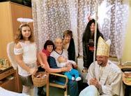 DOBROVOLNÍCI DOBROČINNÝ OBCHOD BONA FIDE V roce 2019 jsme díky podpoře města Litoměřice a Nadace Dobré dílo sester sv. Karla Boromejského uskutečnili druhý výcvik dobrovolníků.