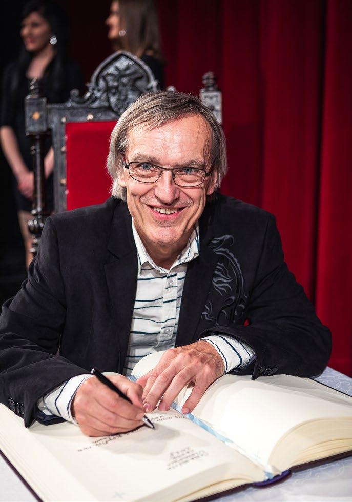 Profesor František Kopřiva obdržel Cenu města Olomouce Cenu města Olomouce za vědu a výzkum převzal v květnu v Moravském divadle klinický