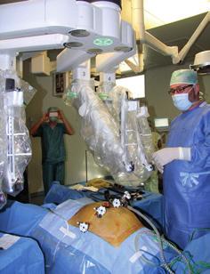 s. Masarykovy nemocnice v Ústí nad Labem, o. z., vznikla v únoru 2014 sloučením urologického oddělení a centra robotické chirurgie.