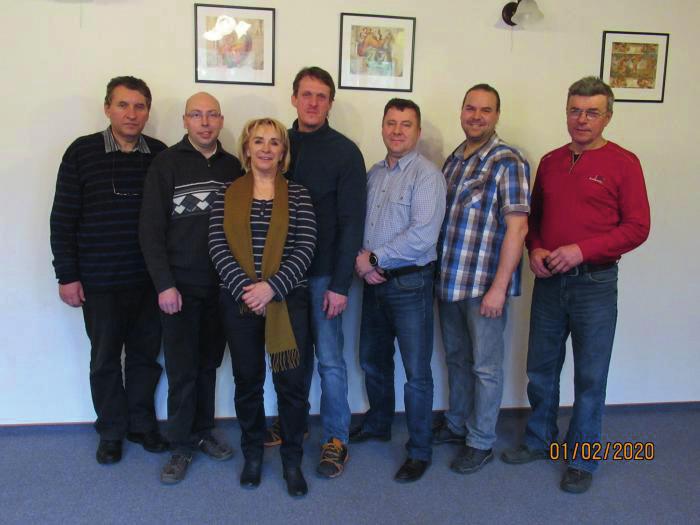 Nový výbor se ujal své role v sestavě: pan Pavel Fér, pan Josef Hordina, pan Jindřich Řehounek, pan Pavel Král, paní Ludmila Krajbichová, pan Jiří Jeřábek a pan Jiří Hájek.