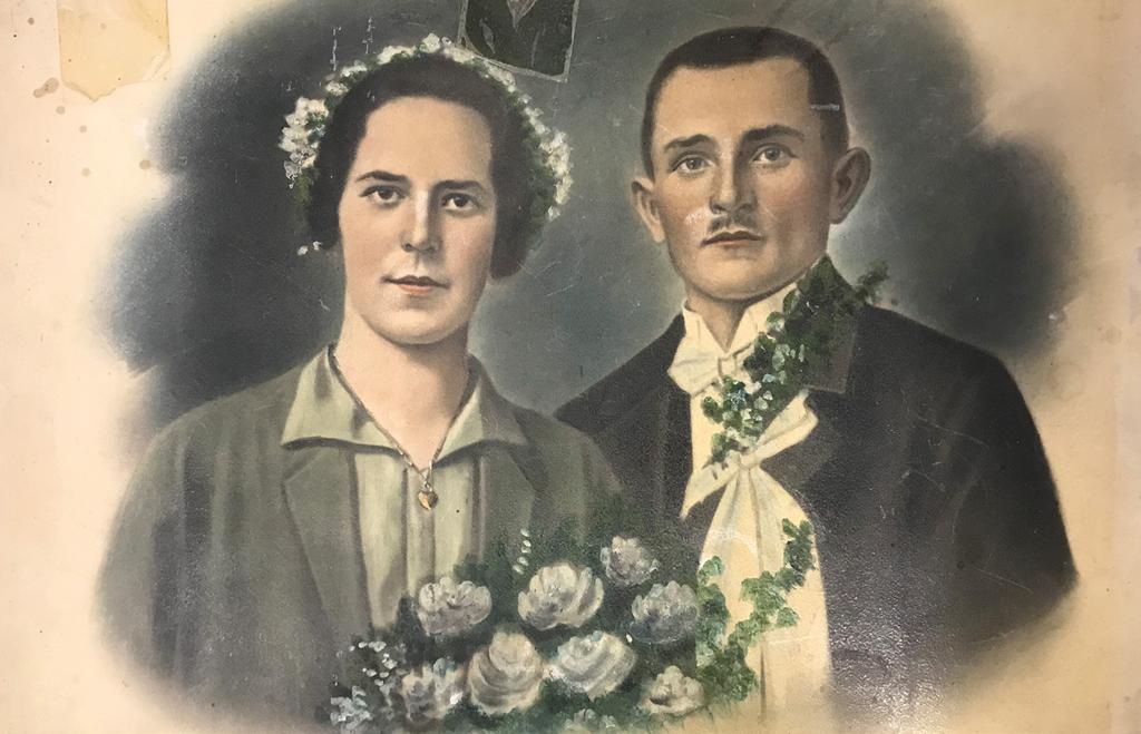 Historie Zabil prý devatenáct Poláků. Zde je zřejmá inspirace postavou Kroniky z Najdorfu, popraveného v Tušti.