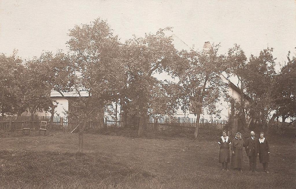 Historie Hojkovi v Suchdole Dějiny rodu a usedlosti Hojkovi na Hojkovci (čp. 61) Příjmení Hojek vyskytovalo v Suchdole již v 15. století, tedy ještě za mocných Rožmberků.
