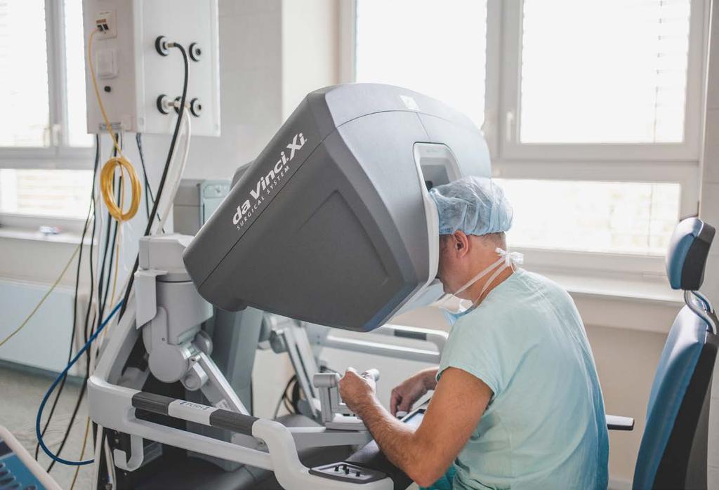 Stejně jako v jiných medicínských, zejména chirurgických, oborech je spolupráce celého operačního týmu klíčová.