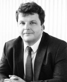 Orgány univerzity REKTOR prof. Ing. Vladimír Sedlařík, Ph.D. PROREKTOŘI pro pedagogickou činnost: Ing. Lubomír Beníček, Ph.D. pro tvůrčí činnost: prof. Ing. Petr Sáha, CSc.