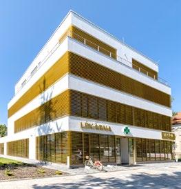 Najdeme zde MAPO lékárnu, plazmaferetické centrum MAPO plasma, centrum asistované reprodukce FERTIMED a specializované revmatologické pracoviště. Cenu převzal Ing. arch.