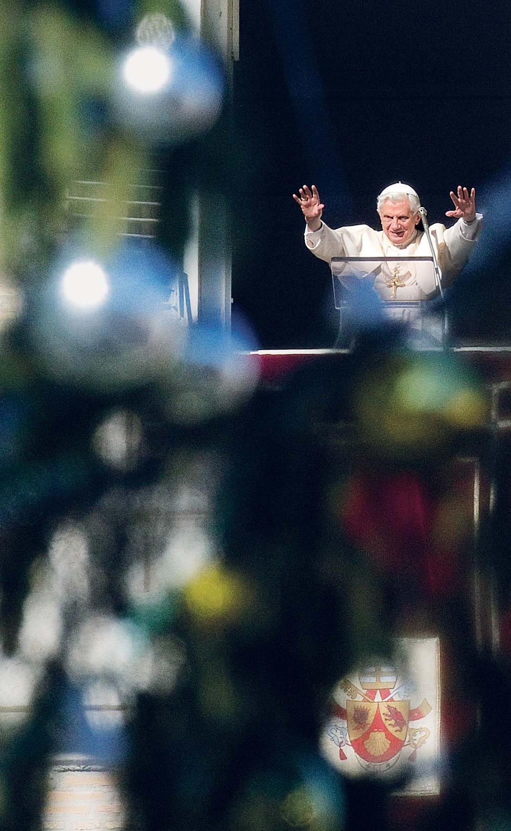 Křesťanství Svět Kultura PERSPEKTIVY 51 52 Vánoce podle Benedikta XVI. P. Pavel Frývaldský Emeritní papež Benedikt XVI.