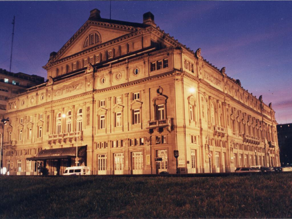 architektem Francesco Tamburinim
