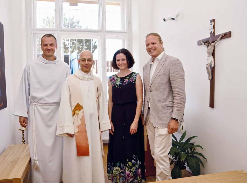 VI. DALŠÍ PROVOZY Nemocniční kaplani Duchovní péče v Nemocnici Na Bulovce je určena pacientům, jejich rodinám a blízkým, ale také lékařům a personálu nemocnice.