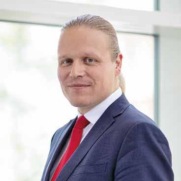 ÚVODNÍ SLOVO ŘEDITELE Rok 2019 proběhl v Nemocnici Na Bulovce především ve znamení zásadních změn. V oblasti léčebně-preventivní péče došlo k významnému rozvoji Komplexního onkologického centra.