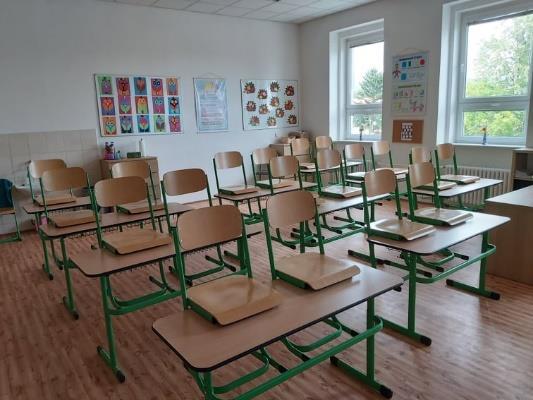 ještě jedna žákyně, takže jich máme dost.