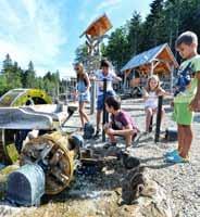 Velkolosinská ruční papírna byla na zdejším panství moravského rodu pánů ze Žerotína založena na sklonku 16. století. Ruční papírna Velké Losiny a. s. Petr Fouček, ředitel U Papírny 9 788 15 Velké Losiny 583 248 433 rucni.