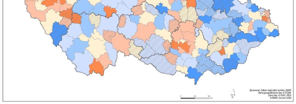 Mezi SO ORP s nejmenším počtem fyzických osob se zaměstnanci patří jak území spadající do metropolitních území a aglomerací (např.