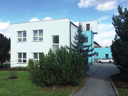 Na další studia odešel na Moravu, kde již zůstal a žije dodnes jako promovaný pedagog (matematika-fyzika). Oblast aplikované matematiky vystudoval na Palackého univerzitě v Olomouci.