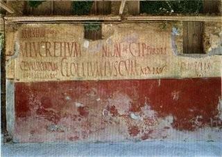 3. Charakteristika graffiti Slovo graffiti je mnoţné číslo od italského slova grafficar, v překladu kresby nebo zprávy, které jsou malované na zeď.