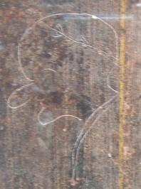 Graffiti byly nalezeny na egyptských monumentech či na zdech v Pompei, viz obr 3.1 a 3.2. [40] Obr. 3.1 Politické graffiti v Pompei Obr. 3.2 Karikatura politika Zdroj: [39] Zdroj: [39] 3.