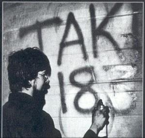 Obr. 3.1.1 TAKI 183 Zdroj: [25] TAKI nebyl první osobou malující graffiti (dále jen "writer" či "sprejer"), ale v ulicích se podepisoval s takovou vervou, aţ se sami obyvatelé začali o záhadu zajímat.