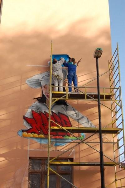 Poslední ukázkou jsou provedené zakázky výtvarné skupiny Sprayart34.