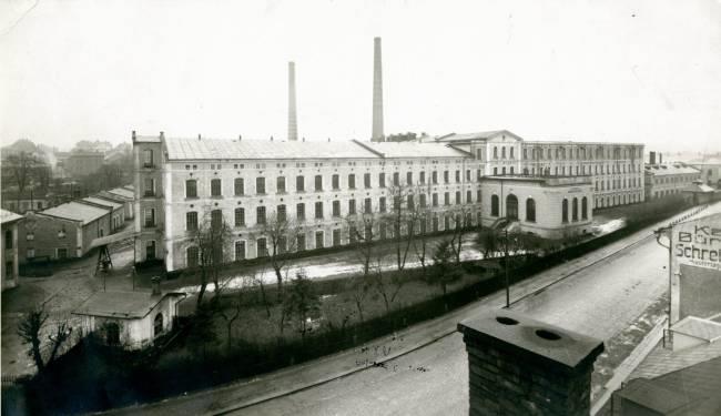 41) Areál Faltisovy továrny ve 20. letech 20. století.