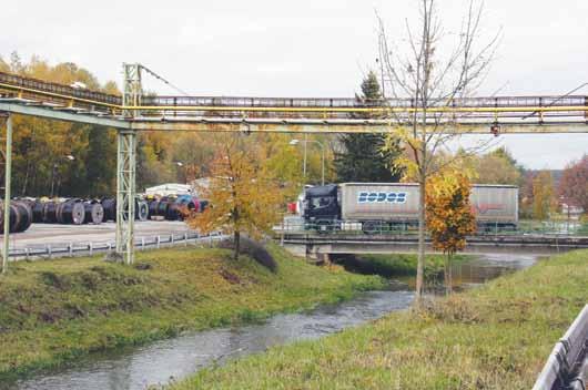 Radovan Necid vyzval motoristy, aby pokusy o objíždění dálnice přes Velké Meziříčí nezhoršovali dopravní situaci ve městě. Řidiči si nijak nepomohou.