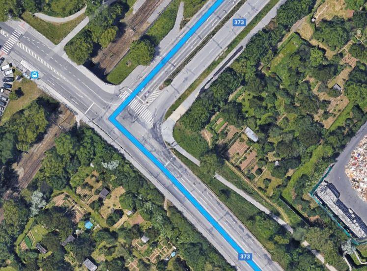 B4 Odbočení na ulici Bělohorská Následně vůz pokračuje 1,4 km po ulici Jedovnická až ke světelné křižovatce.