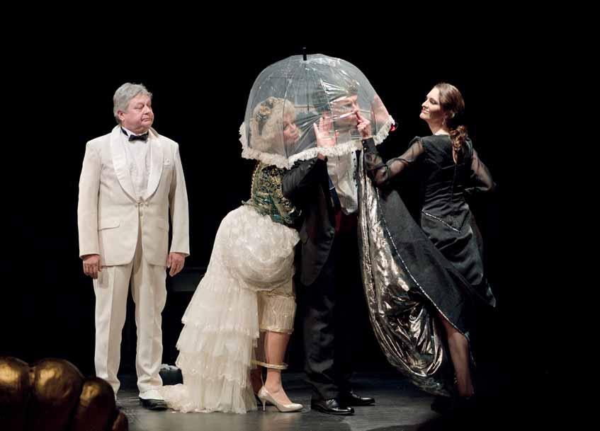 Tom Johnson (1939) ČTYŘNOTOVÁ OPERA Premiéra 14. února 2019 v 19 hodin v Divadle 12 OPERA Opera na čtyřech tónech?