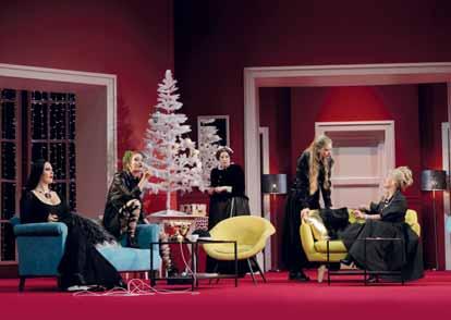 Erlebachová (Katka), Lada Bělašková (Blanka)