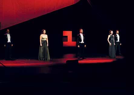 jednání Účinkují Martin Gurbaľ, Martin Šrejma a orchestr opery NDM Diriguje Adam Sedlický Jacques Offenbach MADAME FAVART Audience u krále Účinkují Martina Šnytová a orchestr operety/muzikálu NDM