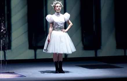 subjekty. Od roku 2015 se festivalu OPERA účastní i všechny tři slovenské profesionální soubory.