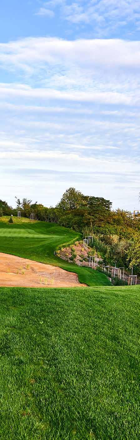 GOLF Hostivař Téma: Nové jamky Z pohledu hráče i pravidel Honza Šonka: Není bunker jako bunker provozní ředitel, STK klubu Jamky č. 2 a 3 jsou zajímavé především herně. U jamky č.