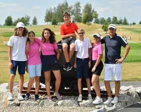 GOLF Hostivař magazín nejen o golfu Röhnisch nové turnaje jen pro golfistky Navázali jsme spolupráci se společností Golf & Leisure, s. r. o., která se od roku 2003 věnuje dovozu a distribuci golfového oblečení.