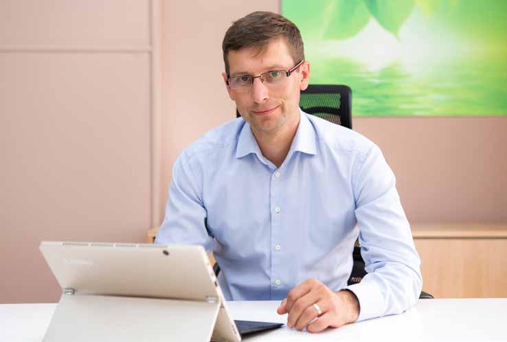 GOLF Hostivař magazín nejen o golfu DAVID BUREŠ, SPECIALISTA NA INVESTIČNÍ NEMOVITOSTI, RADÍ: Investujte do nemovitostí.