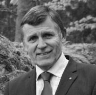 Z městského úřadu slovo starosty města Fotbalové hřiště dostalo nové zavlažování Autor: Petr Nekut Řečické zajímavosti IV VI/2018 3 Pěkný dárek dostali na začátku nové sezóny naši fotbalisté, a sice