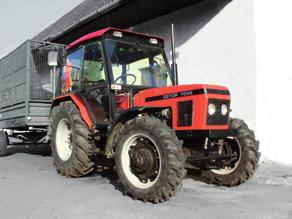 2 Zetor 7245 Uni kované řady I. Design Zdeněk Zdařil.