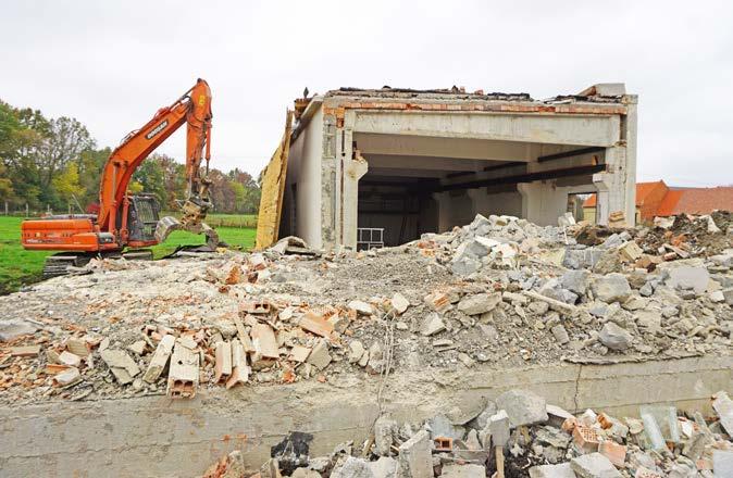 Odpovědnost Bývalá čerpací stanice ve Stachovicích odstraněna Demolice komplexu budov ve Fulneku-Stachovicích a ekologická likvidace materiálu s důrazem na možnost jeho dalšího využití jsou