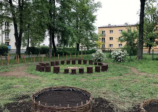 ŠKOLSTVÍ OPRAVY ŠKOL NEZASTAVIL ANI COVID I v této nelehké době se na Jihu nezastavily práce na opravě školských zařízení. Městský obvod v tomto roce do nich investoval téměř 60 milionů korun.