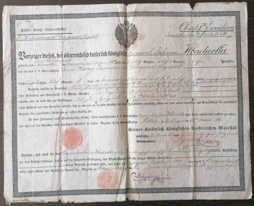 Nejstarší dokumenty Občas se stane, že v zapomenutém šuplíku nebo ve stohu listin po babičce se objeví velké poklady svědčící o historii naší obce.