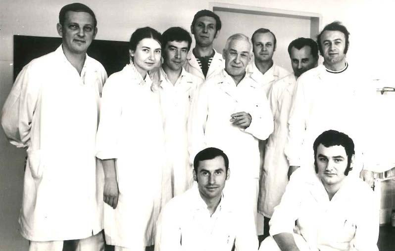 koni, kterého měl ustájeného na Dehtáři. Působil jako asistent na I. chirurgické klinice u prof. MUDr. Arnolda Jiráska v Praze.