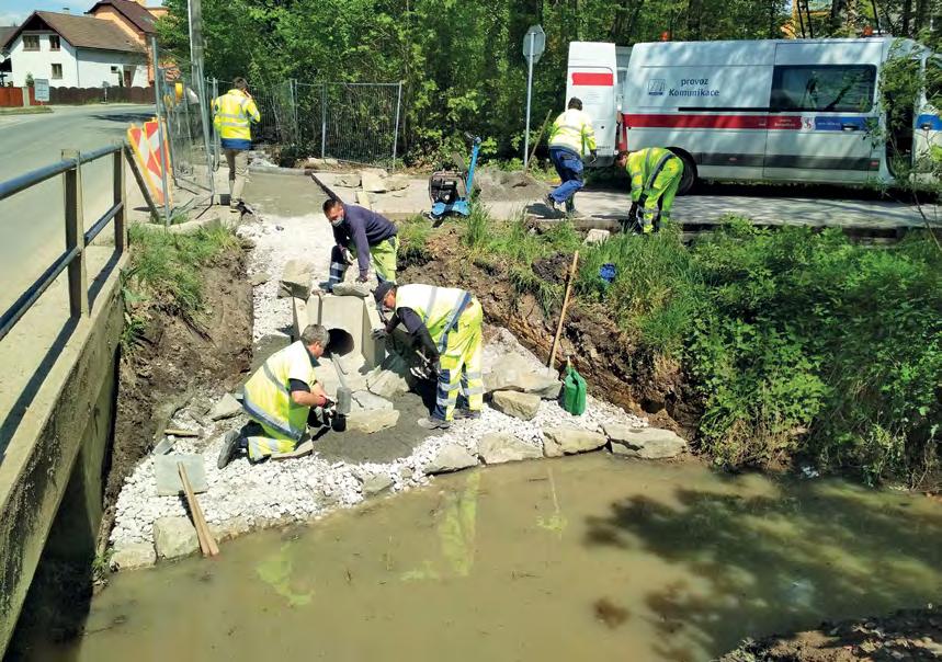 Udržuje celkem okolo 420 kilometrů místních komunikací, 99 mostů a lávek. Hlavní mezníkem tohoto provozu byl rok 2014, odkdy TS a.s. vykonává správu místních komunikací vedených v jejich pasportu.