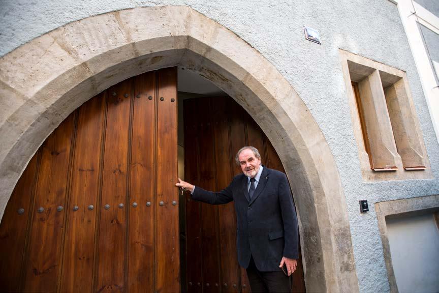 Prostor na UK Forum 47 Adresa Celetná 13 Praha 1 110 00 Prostor na UK Forum 47 44 45 Od kasina k výuce FOTO René Volfík Celetná ulice patřila a patří mezi významné