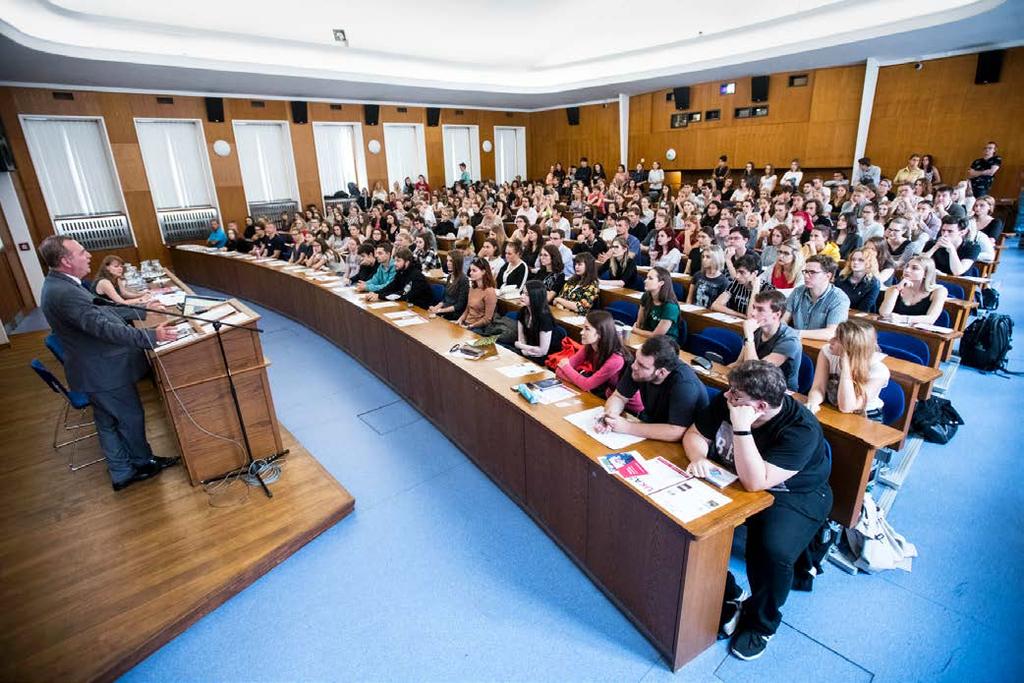 obstála jeho Certifikovaná zkouška z češtiny pro cizince (CCE).