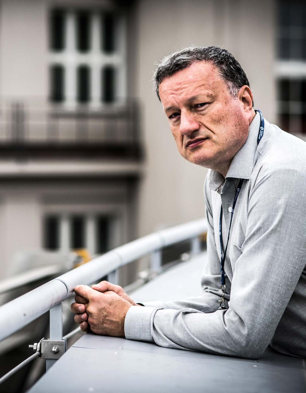 Rozhovor Forum 47 4 Jan Konvalinka: Rozhovor Forum 47 5 Excelentní vědec je pro univerzitu nedocenitelný Moderní