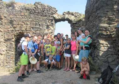 společnost Rodinná turistiko, budiž pochválena Asi byste v tomto čase spíše čekali článek Léto budiž pochváleno a máte tak trochu pravdu. Vrátím se však s rodinnou turistikou do nečasů letošního jara.
