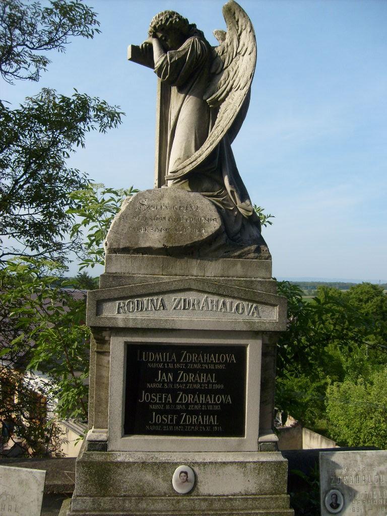 Hrob Josefa Zdráhala, sedláka a
