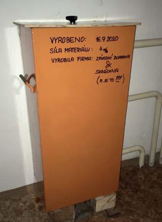 15 pokračování ze str. 14 čtvrteční zápasy všech věkových kategorií i pohlaví. V průběhu letních měsíců proběhla výměna rozvodů vody a obkladů ve sprše.