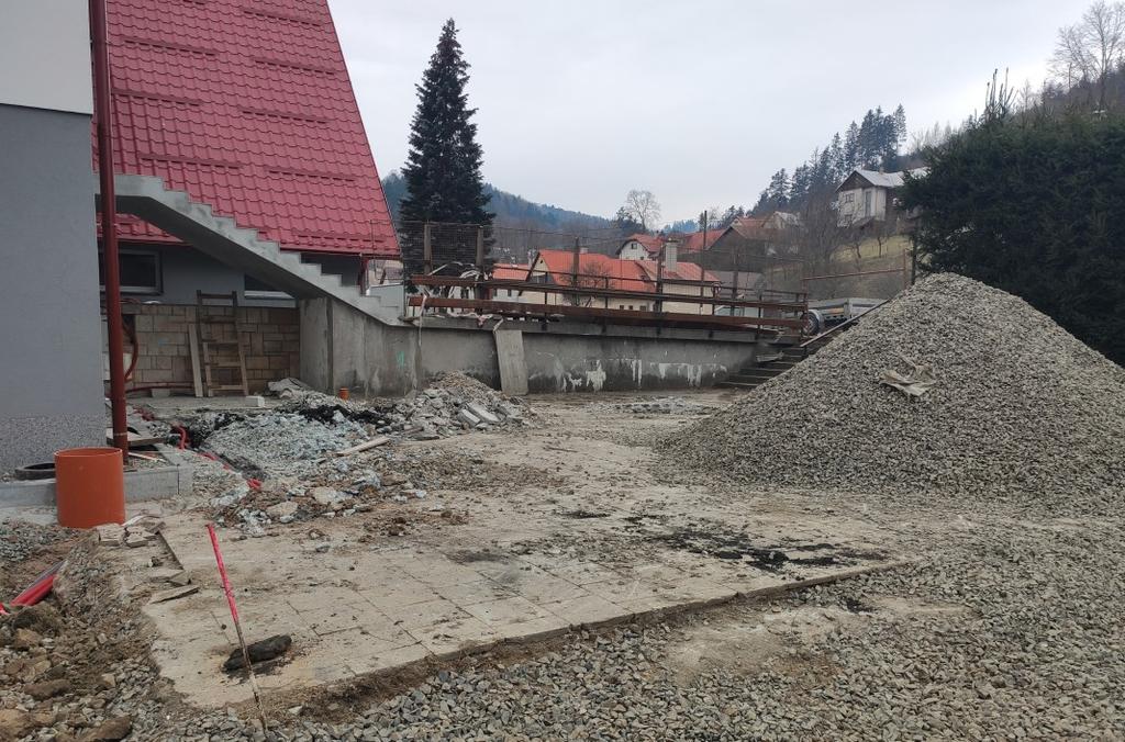 Stránka 4 Na březnovém 25. zasedání zastupitelstva obce jsme mimo jiné schvalovali rozpočet naší obce na tento rok. Z něho jsou patrné priority a plány, které bychom chtěli realizovat.
