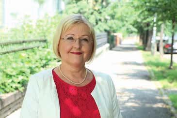 Strana 3 l informace starostky Slivenecký mramor 3 l 2021 Milé sousedky, milí sousedé, Dnes začnu jednou personální novinkou: od 1. dubna má náš úřad nového tajemníka, Ing. Matěje Mlčocha.