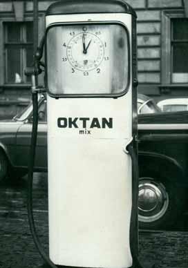 59 Míchání olejů s benzinem patřilo od počátků existence