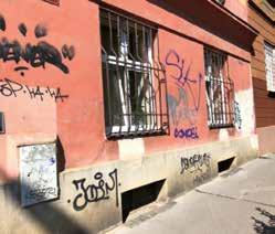 VADÍ VÁM GRAFFITI? Praha 10 pokračuje ve výpomoci vlastníkům nelegálně posprejovaných či počmáraných domů na svém území.