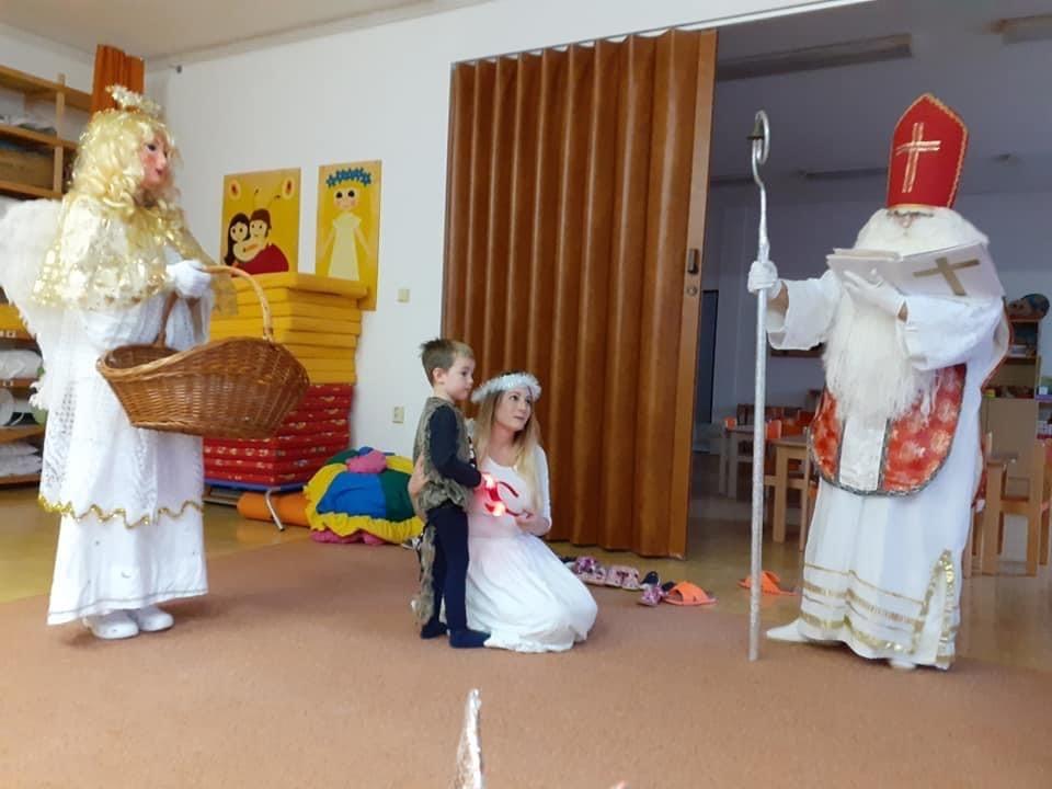 obdarovává Každý dostal